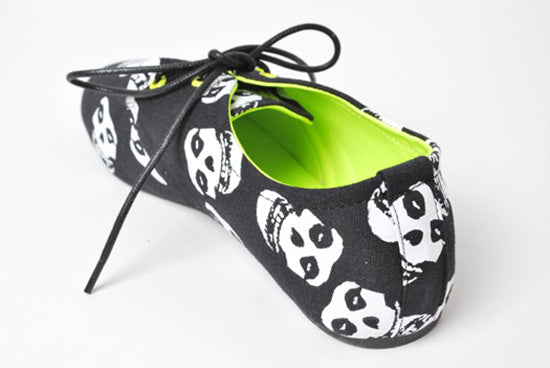 Iron Fist - Misfits Oxford Flexi Flat in Black