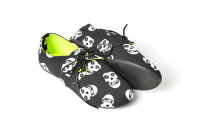 Iron Fist - Misfits Oxford Flexi Flat in Black